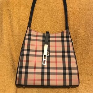 Shoulder purse Burberry style only